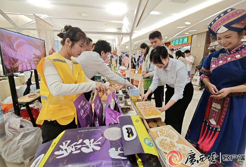 a0b05fecfc4049c8b0621f37a1e8168e_wm5831.jpg a0b05fecfc4049c8b0621f37a1e8168e_wm5831.jpg